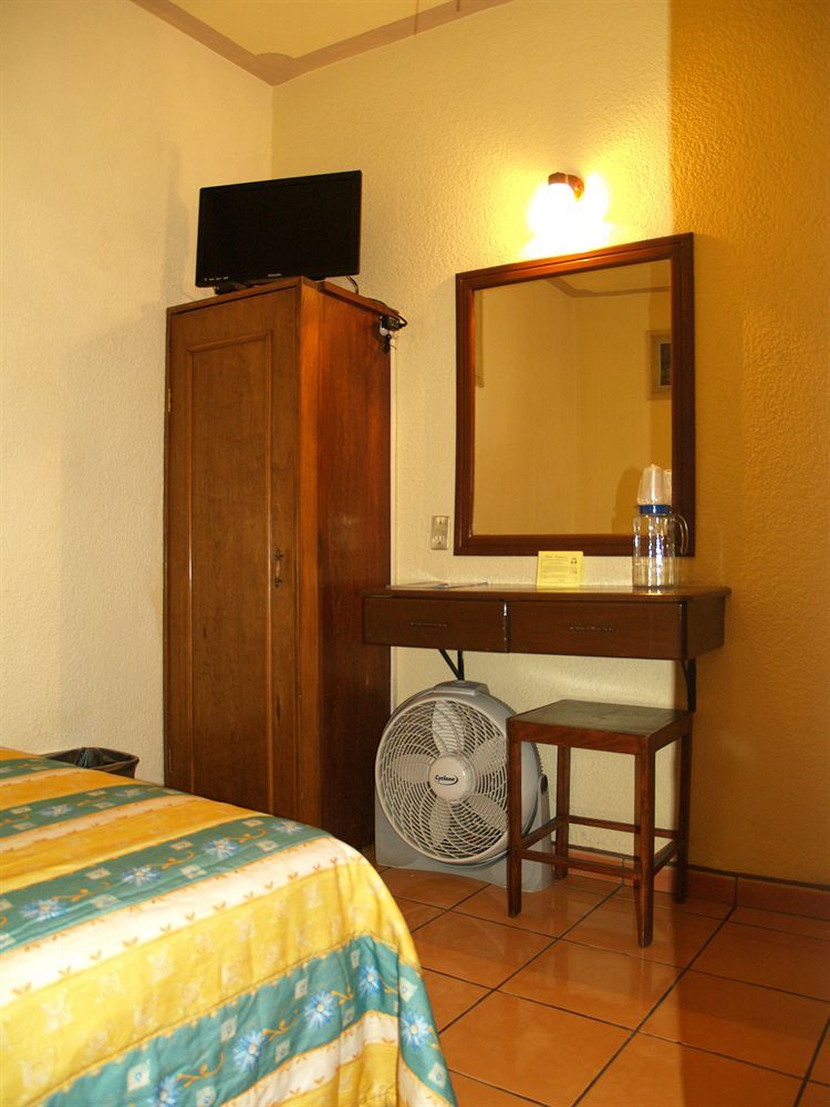 Hotel Estefania Morelia Exteriér fotografie